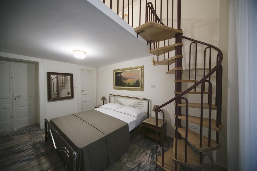 Area Angioina Suites Νάπολη Εξωτερικό φωτογραφία