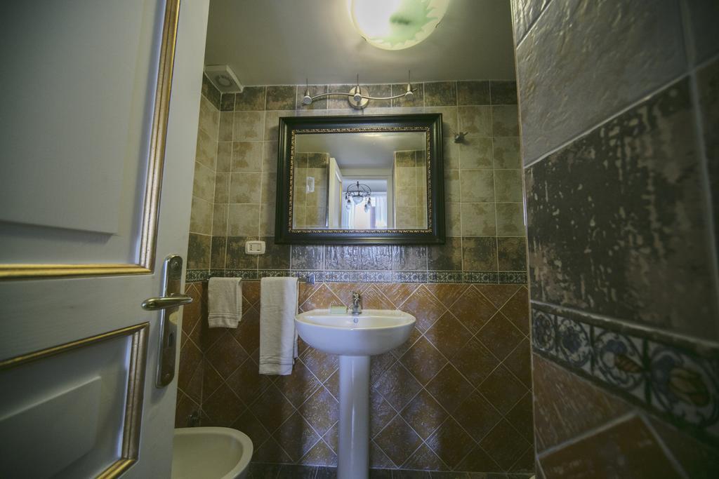 Area Angioina Suites Νάπολη Εξωτερικό φωτογραφία