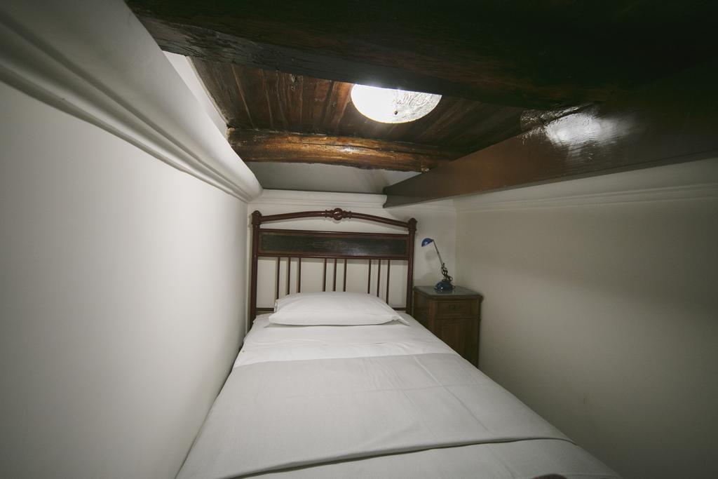 Area Angioina Suites Νάπολη Εξωτερικό φωτογραφία